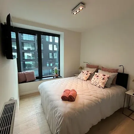 Deluxe La - Oosteroever Apartament Ostenda