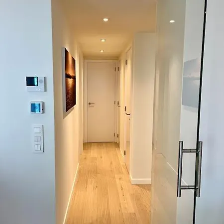 Deluxe La - Oosteroever Апартаменты *