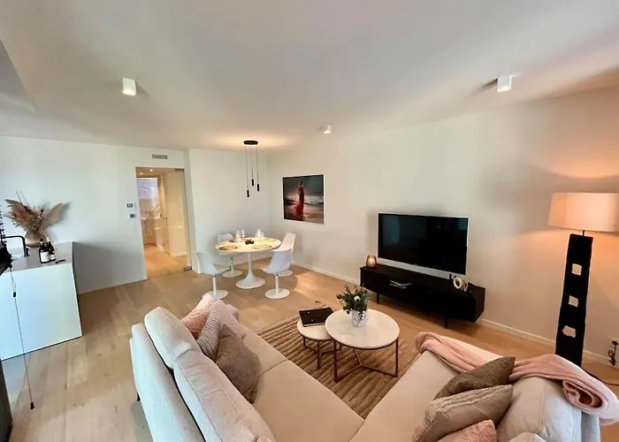 Deluxe La - Oosteroever Oostende