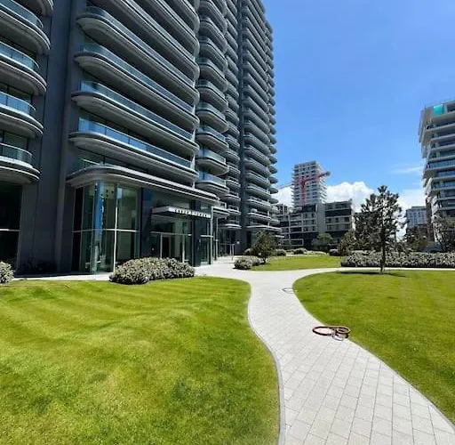 Deluxe La - Oosteroever